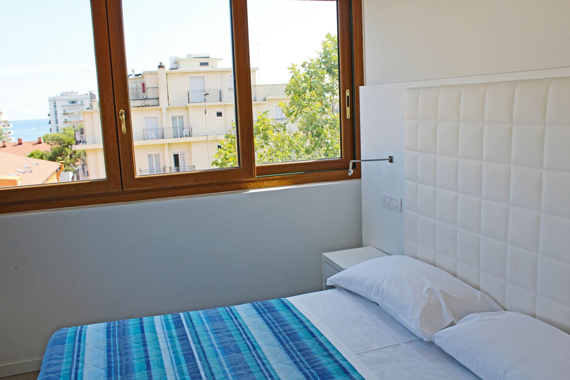 Hotel Saint Tropez Riccione Exterior photo