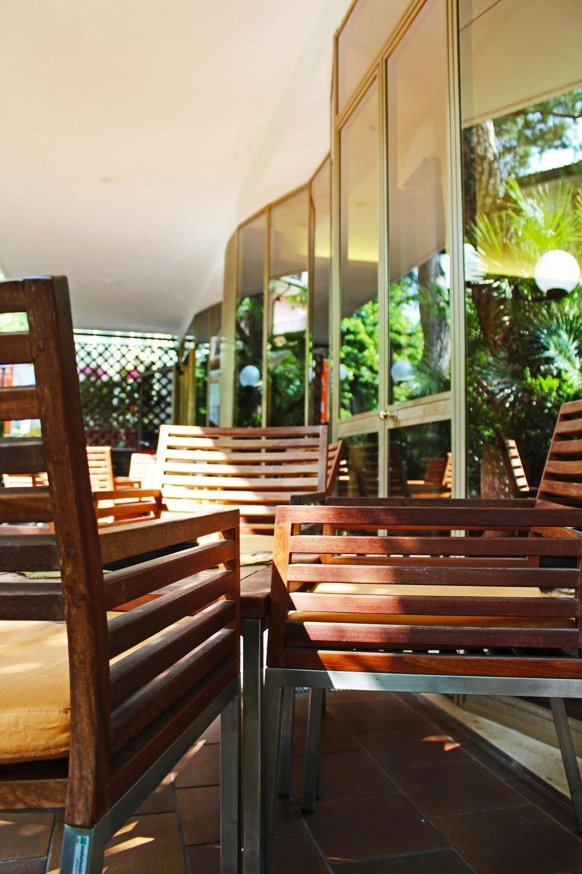 Hotel Saint Tropez Riccione Exterior photo