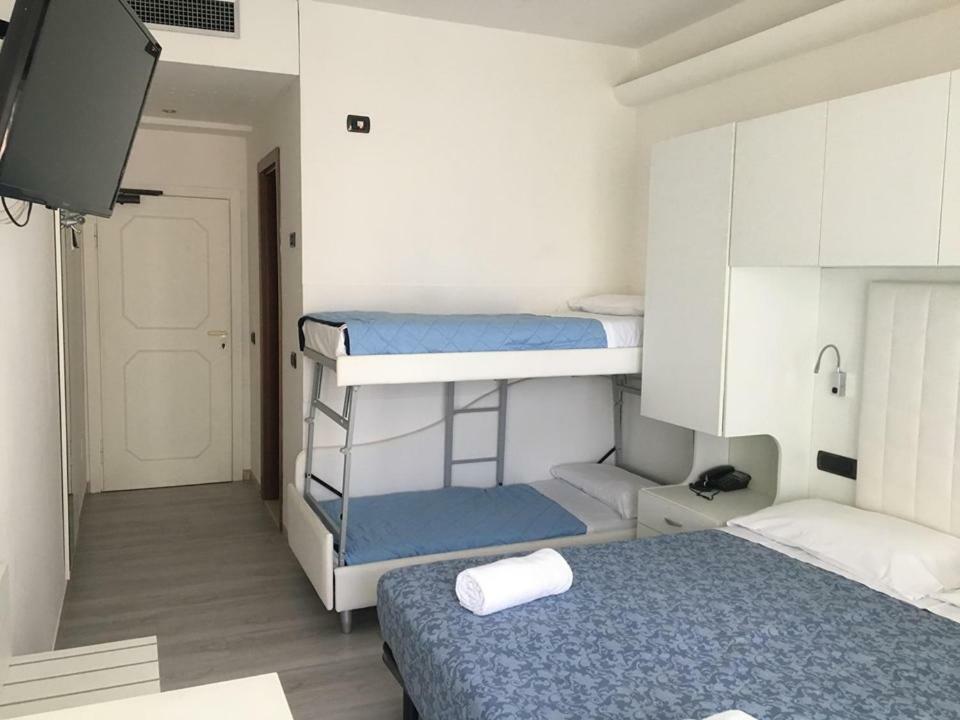 Hotel Saint Tropez Riccione Exterior photo
